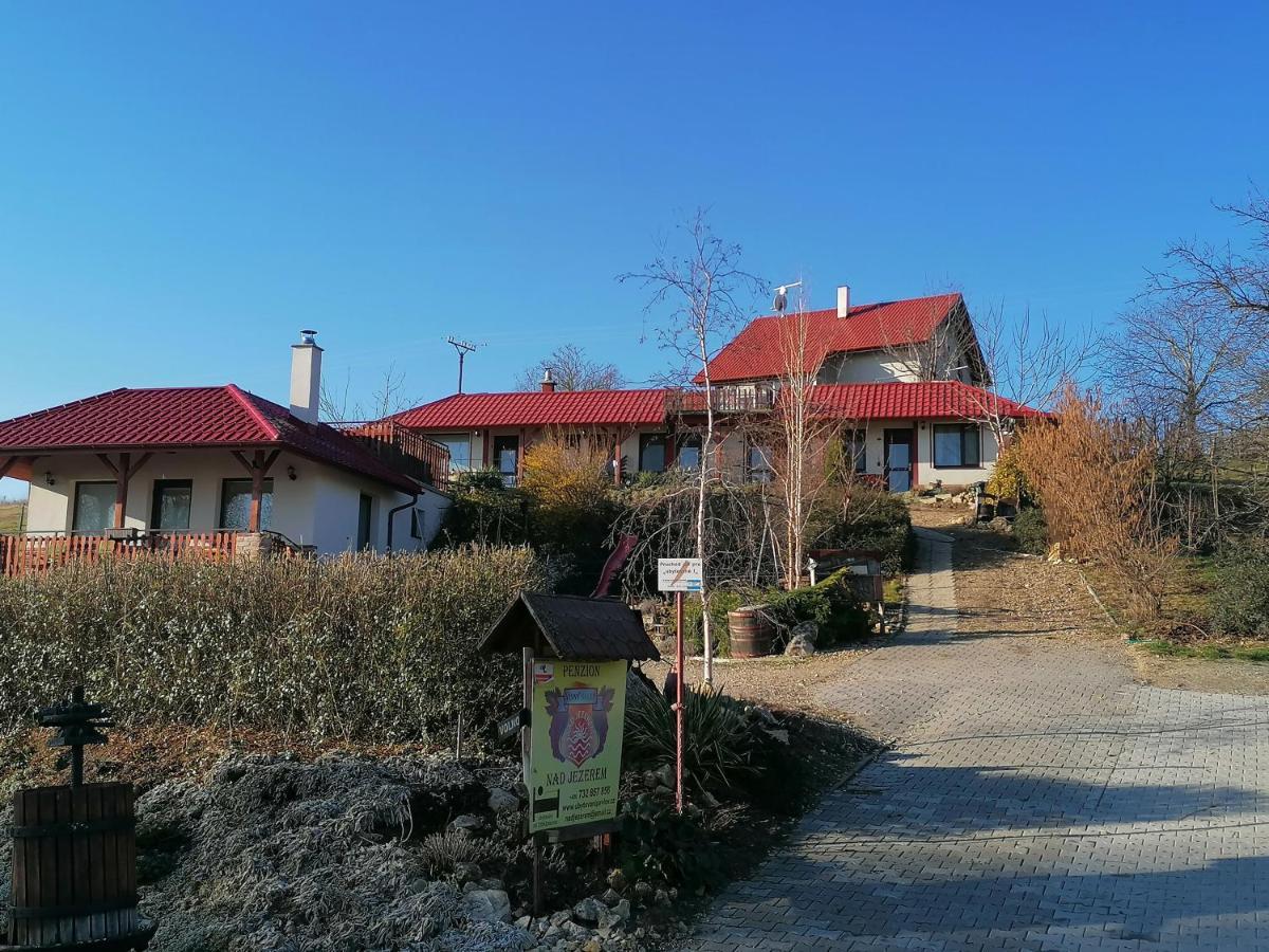 Penzion Nad Jezerem Pavlov Buitenkant foto