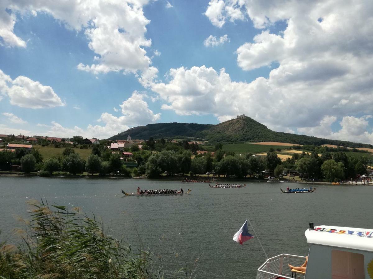 Penzion Nad Jezerem Pavlov Buitenkant foto