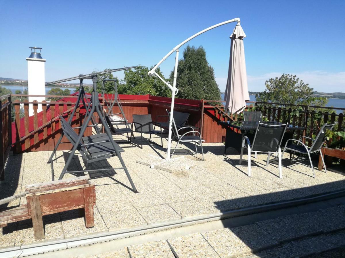 Penzion Nad Jezerem Pavlov Buitenkant foto