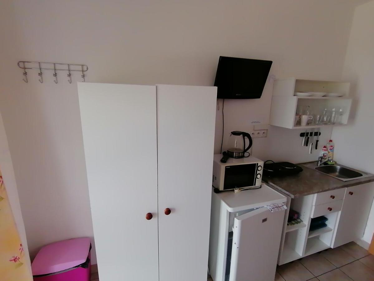 Penzion Nad Jezerem Pavlov Buitenkant foto